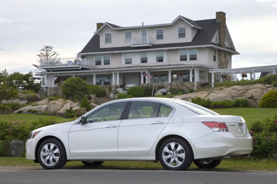  Honda Accord 2008 года  (US) (фото 39 из 47)